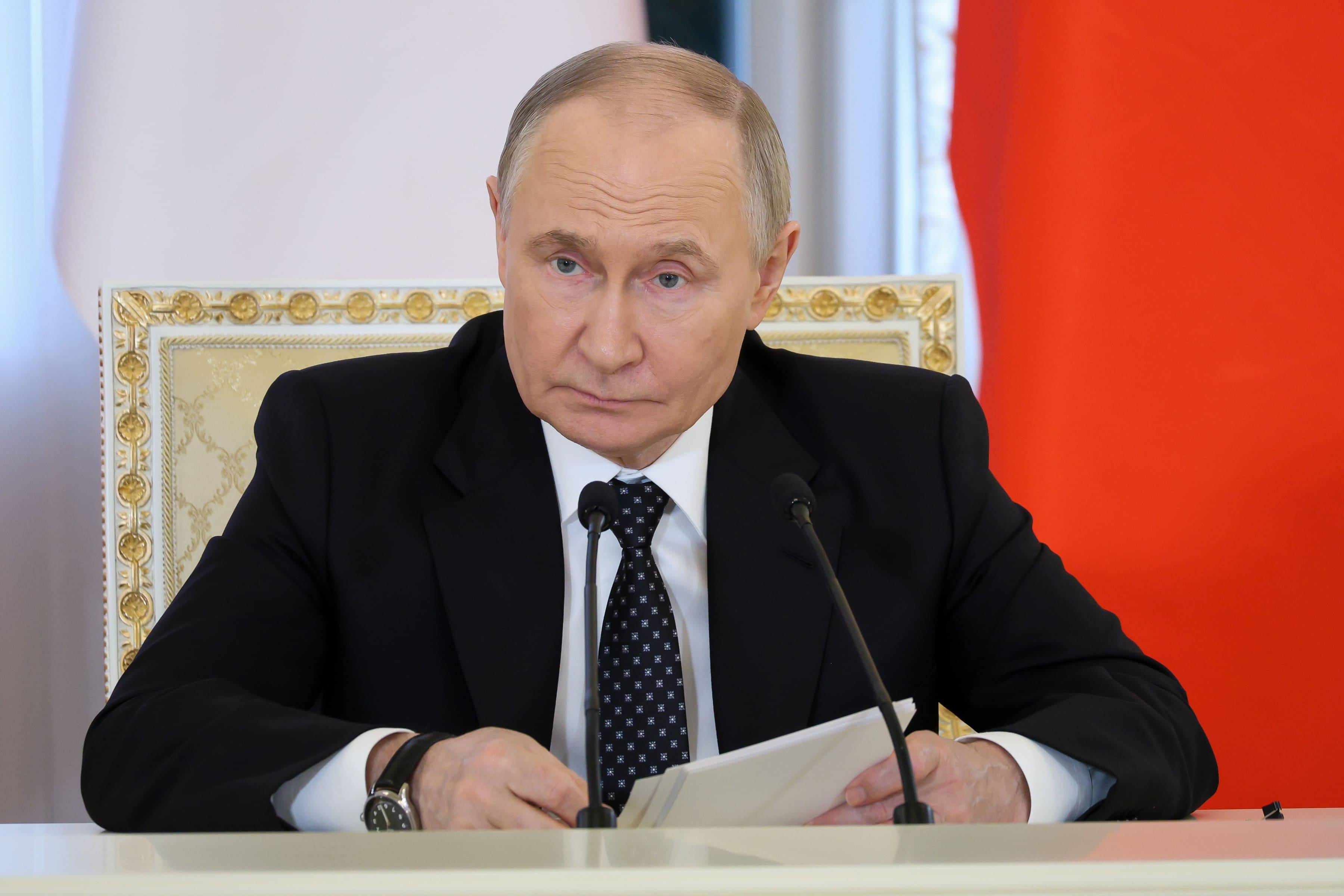 Владимир Путин направил приветствие участникам X юбилейной Всероссийской недели охраны труда